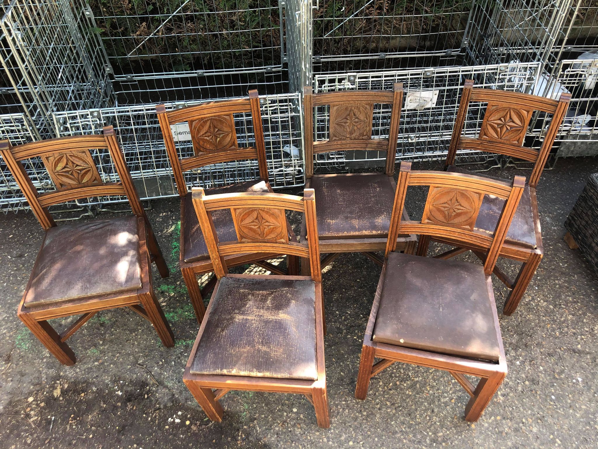 Lot de 6 chaises + 2 fauteuils en bois  ReMonde