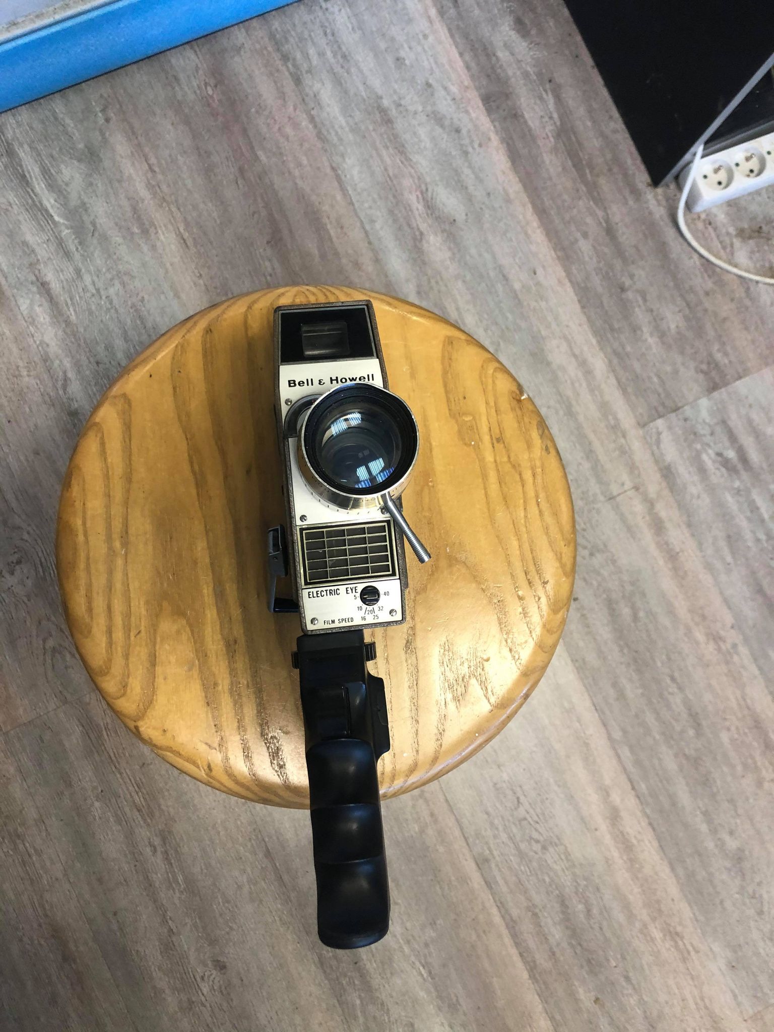 Caméra Vintage Bell & Howell - Standard 8 Mm - Etat Marche