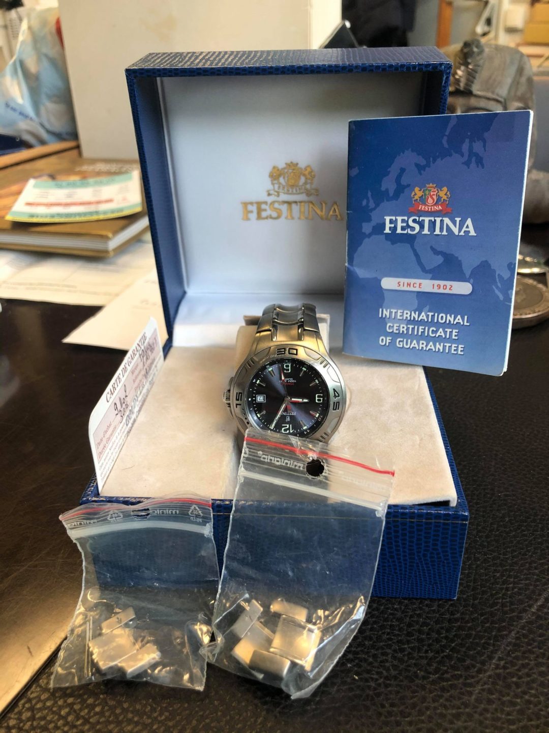 Montre Festina Titanium 8865 Pour Homme - Mouvement Quartz, Boîtier Titane, étanche 5 ATM, Date à 6h - Occasion